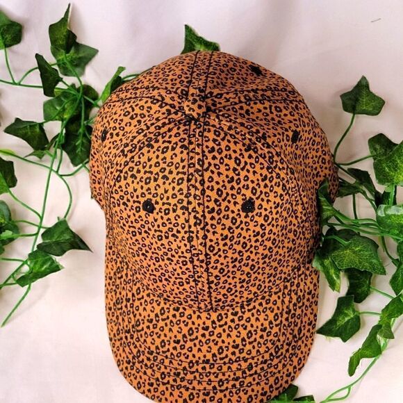 Leopard Print Ball Cap. OSFA. Like New - Picture 4 of 8